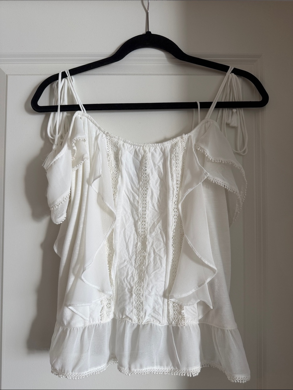 White House Black Market White Ruffle-Detail Off-Shoulder Camisole